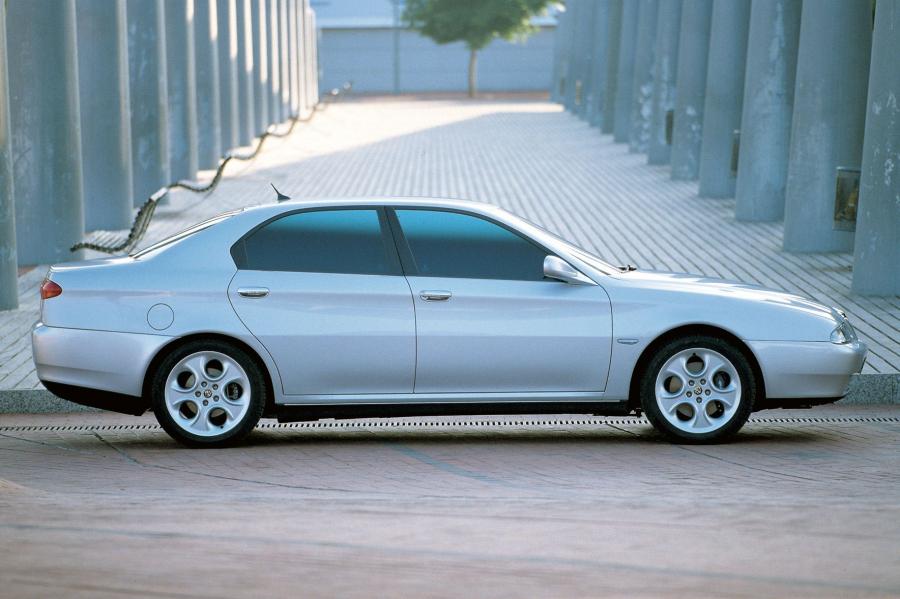  Alfa Romeo 166 (936) 1998 года  (фото 23 из 73)